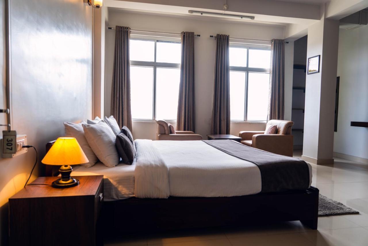 Hotel Ariel Kohima Екстериор снимка