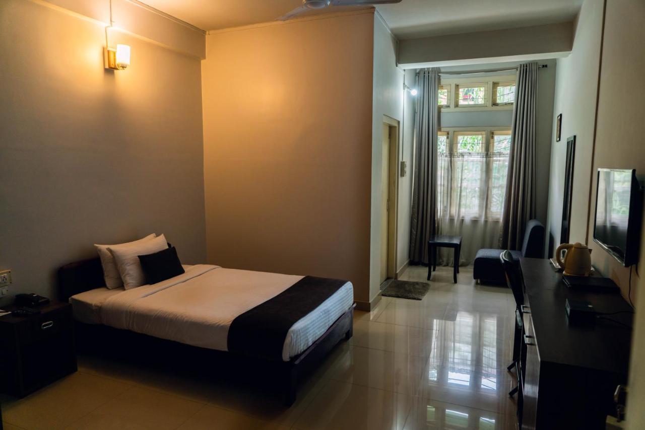 Hotel Ariel Kohima Екстериор снимка